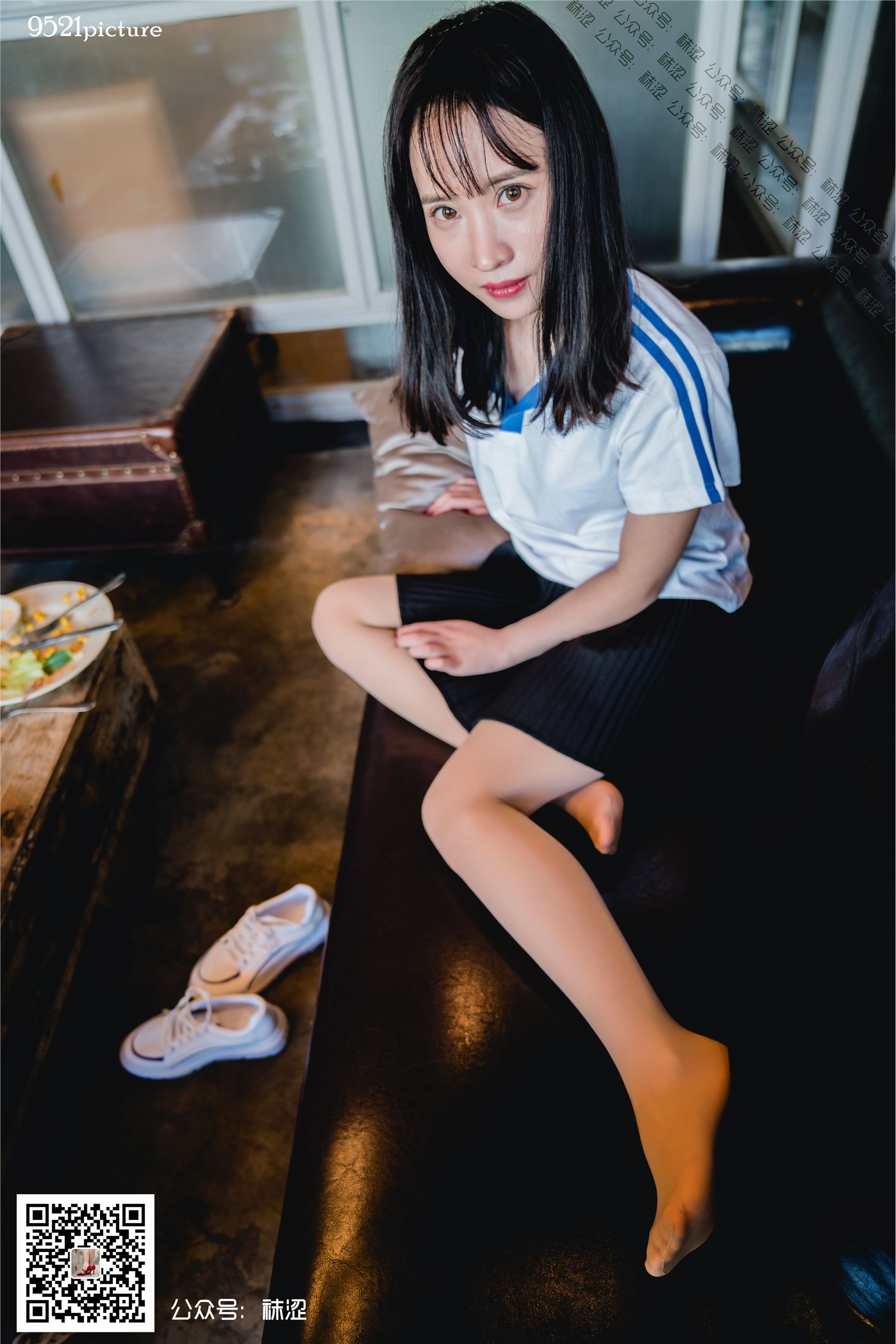 袜涩 005 Amanda学生制服